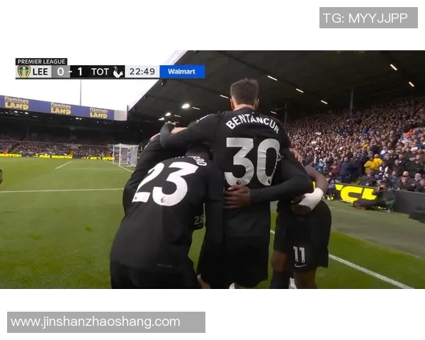 英超第12轮精彩回顾维拉逆转利兹联登顶前四罗杰斯双响与任意球绝杀